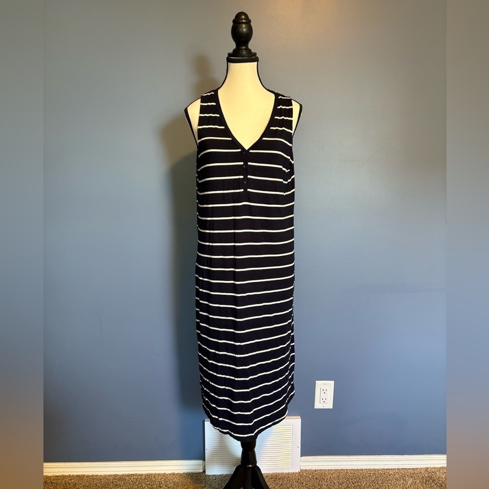 Reitmans White and Navy Stripped Sleeveless V-Neck Sundress size L